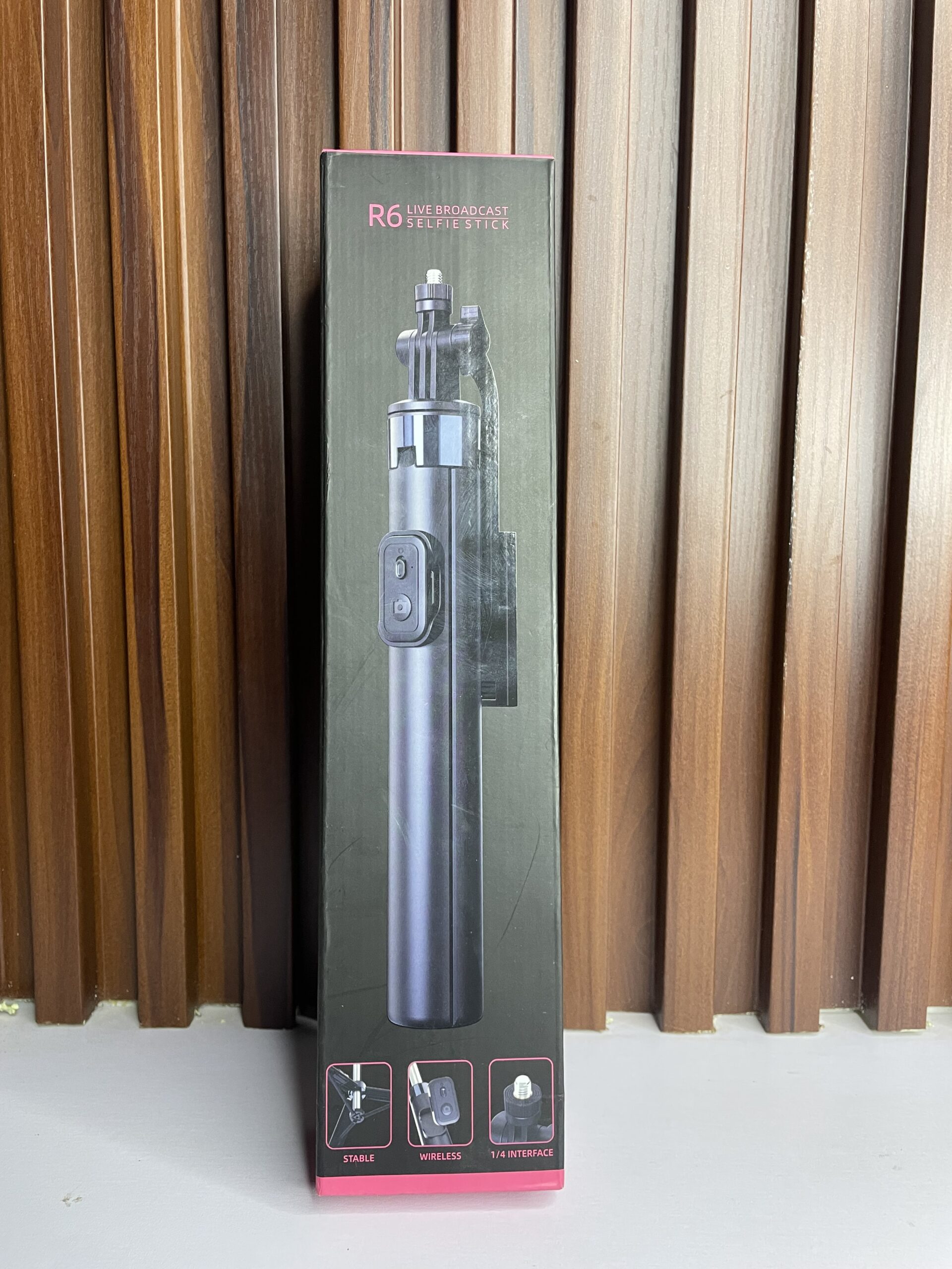 R6 Live Broadcast Selfie Stick