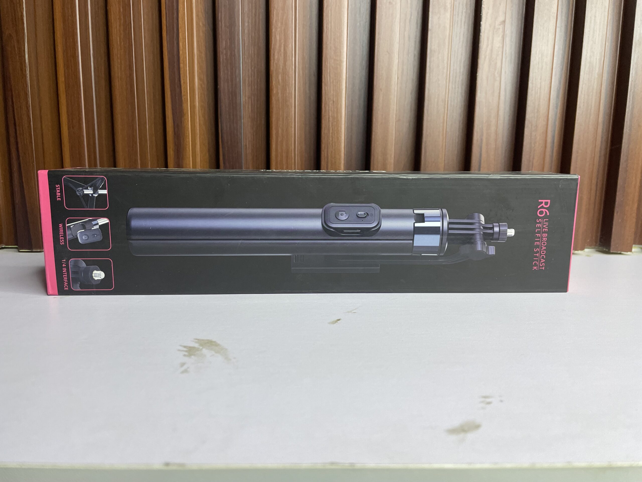 R6 Live Broadcast Selfie Stick - Image 2